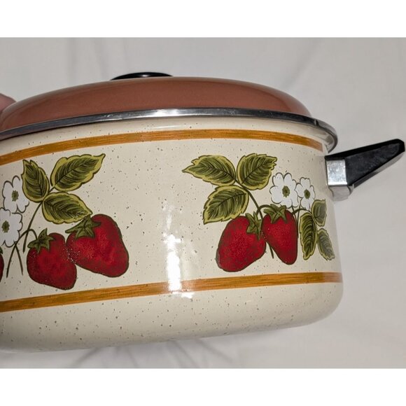 Strawberry Enamel Stew Pot Lid 6 Quart Yellow White Retro Cookware Vintage - Picture 4 of 16